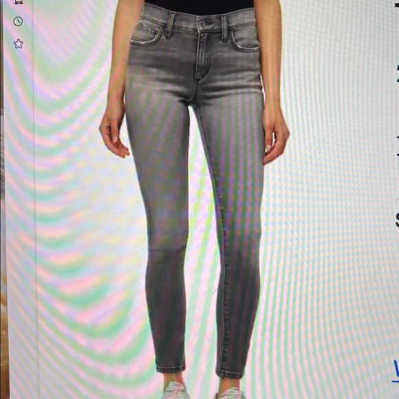 Joe's Jeans Denim - Joe's mid rise, ankle skinny jeans (Ray)
NWOT
Purchased last winter, 2024